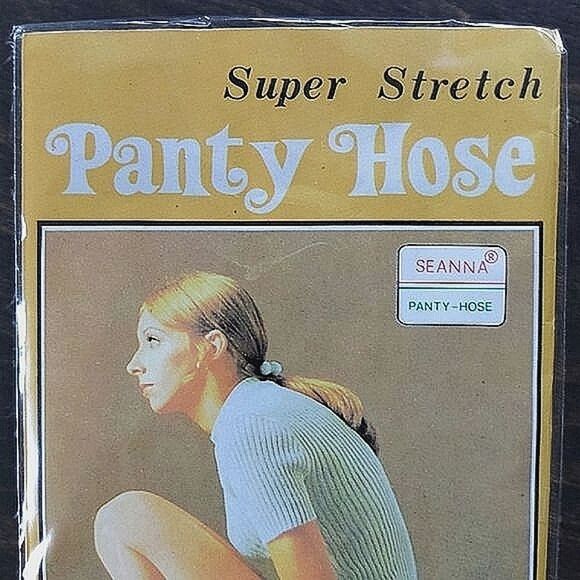 Japanese 70s deadstock sheer black pantyhose - Picture 5 of 7